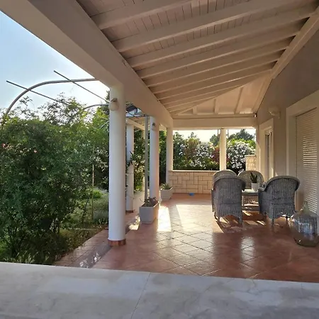 Apartment Apartments Villa Andreja Starigrad Paklenica