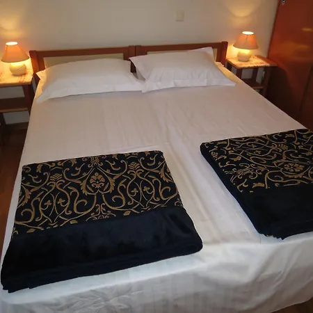 Apartment Apartments Villa Andreja *