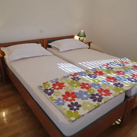 Apartment Apartments Villa Andreja *