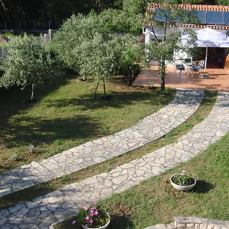 Apartment Apartments Villa Andreja
