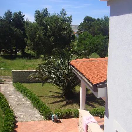 Apartment Apartments Villa Andreja *