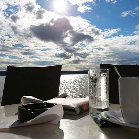 Andreja Apartament Starigrad Paklenica