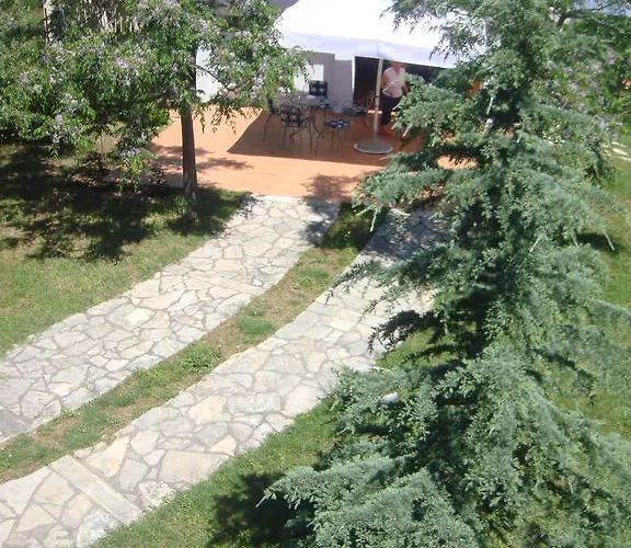 Апартаменты Andreja Стариград-Пакленица