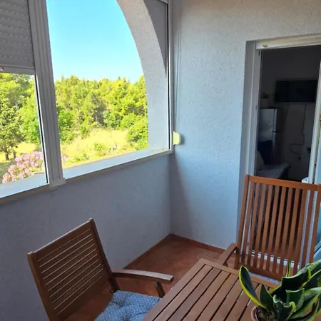 Andreja Appartamento Starigrad Paklenica