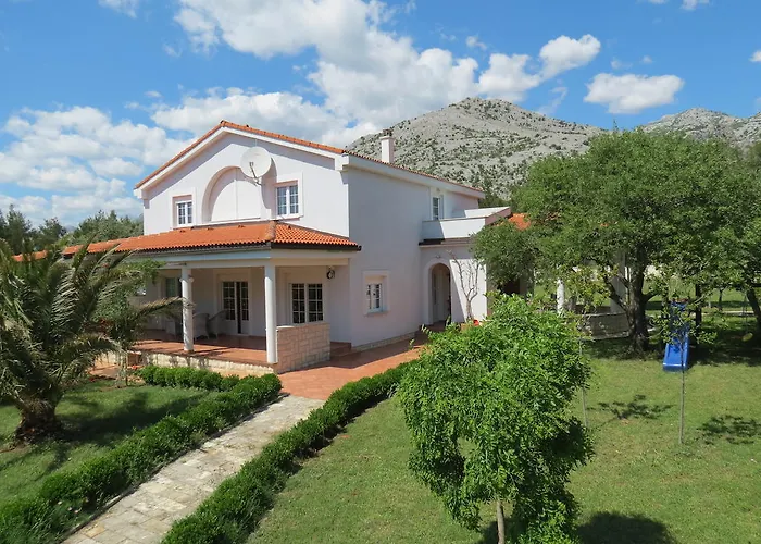 Apartment Apartments Villa Andreja Starigrad Paklenica