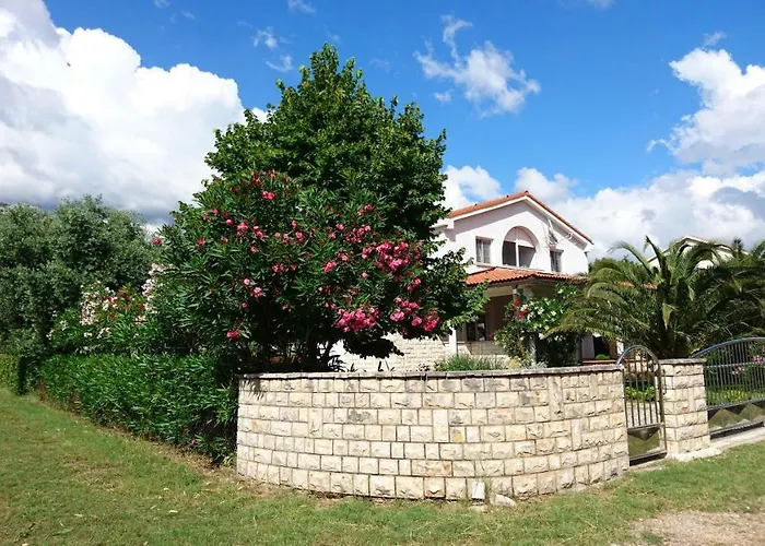 Apartments Villa Andreja Apartment Starigrad Paklenica
